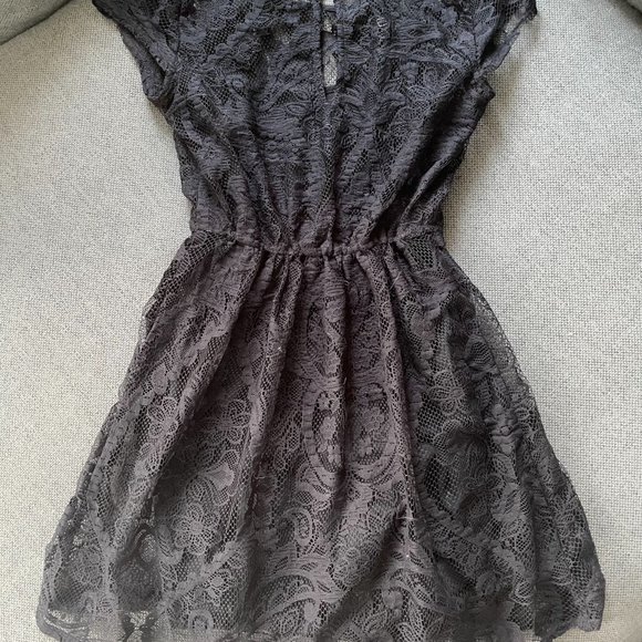 HOLLISTER Navy Lace Skater Dress - Size XS - Picture 4 of 5